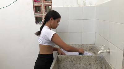 Hot latina offers her curvy body to aroused stepbro in homemade rounds