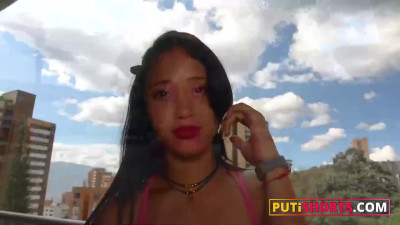 Dude fucks Puti shorts and cums inside juicy hole