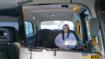 To Get a Free Ride, a Fit Bubble-assed Latina Cutie Services the Taxi Driver's Cock In Hot POV