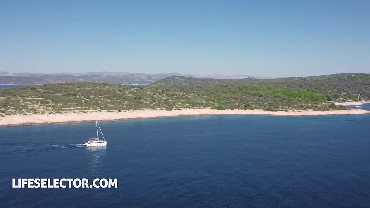 Watch The chick gave herself to be fucked on the yacht. Full. Duration: 10:25 | ePornBabe.