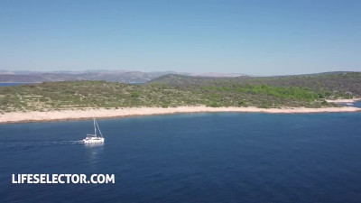 The chick gave herself to be fucked on the yacht.