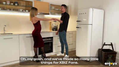 Horny Russian in stockings lets her BF smash in the kitchen after oral