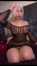 Curvy blonde sucks a plug and caresses her pussy! THE JUICIEST SQUIRT!!!