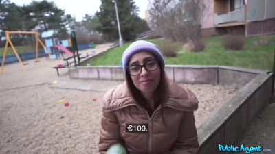 Martin Gun picked up a teen for a public outdoor blowjob and sex