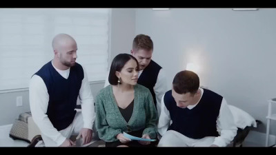 Skinny teen gets freeused by her bf's stepdad