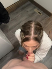 Before Classes, a Slim Blonde Student Pleases Her BF With Fervent BJ & Lets Him Cum On Her Titties