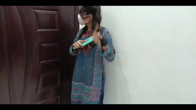 Horny Indian girl masturbates her needy pussy in webcam solo