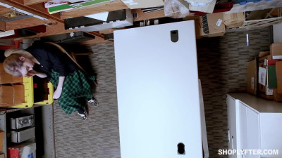 Pretty blonde Lexi Lore fucked by security guy on the desk