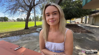 Petite Khloe Kingsley gives outdoor blowjob and begs to fuck her bush