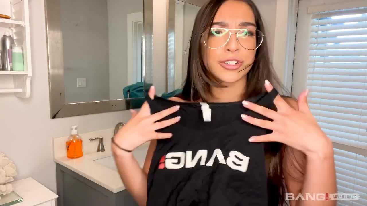 Watch Sexy Slim Brunette Dick-addicted Madison Wilde Goes Nuts With 4 Dudes In a Hot Gangbang Full. Duration: 04:56 | ePornBabe.