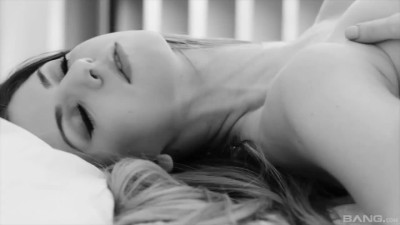 Horny Hotel Guest Entices a Charming Slender Long-legged Blonde Maid Into Passionate Sex