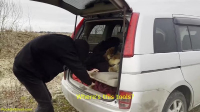 Russian teens got their car broken, so they fucked in the wild