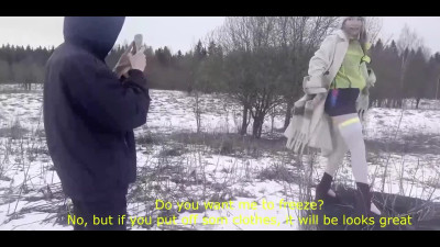 Outdoor Photoshoot ends with a blowjob and reverse cowgirl in the snow