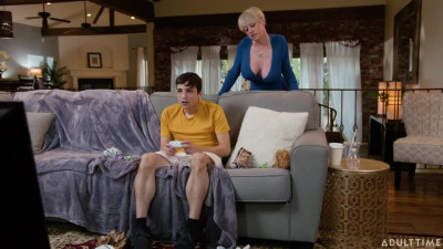 Curvy MILF Dee Williams is making her stepson Ricky Spanish forget about video games