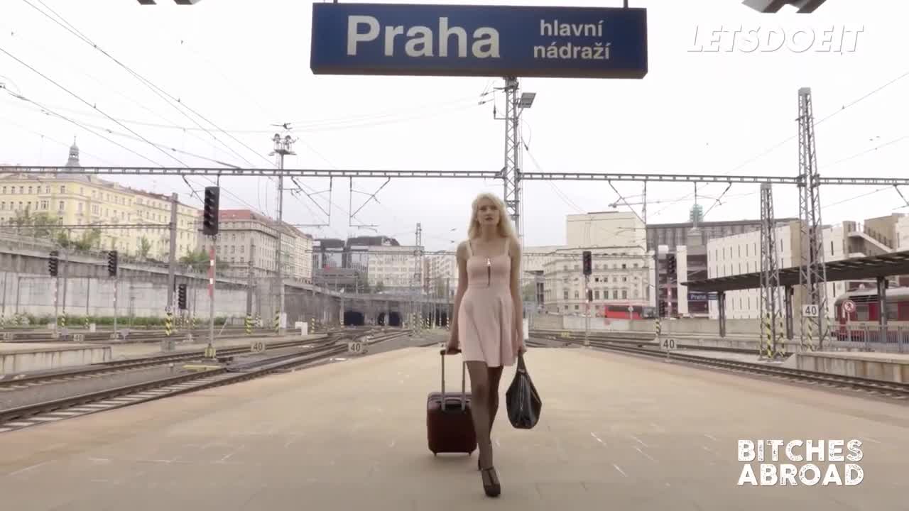 Watch The blonde flies from the airport straight to bed! Full. Duration: 17:30 | ePornBabe.