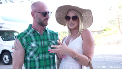 Fit Blonde PAWG Tempts Her BF To Spice Up Their Trip In the Mobile Home With Hot Sex On the Road