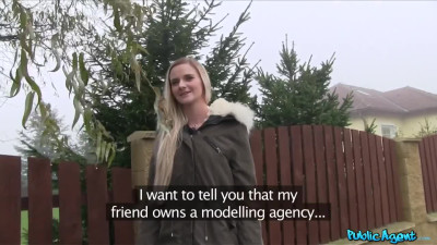 Amateur blonde agrees to get smashed for some cash POV