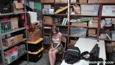 Skinny shoplifter Alyce Anderson puts her body to the test for the guard