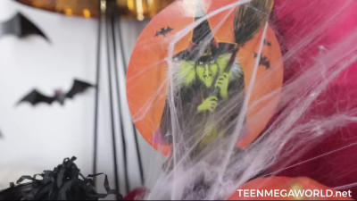 Olivia Westsun and Baby Doll have anal 3some on Halloween Night