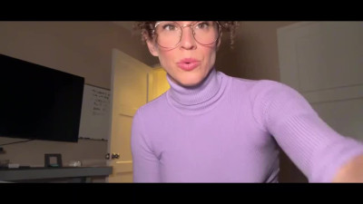 Brunette MILF wants to fuck with a horny stepson with no condom