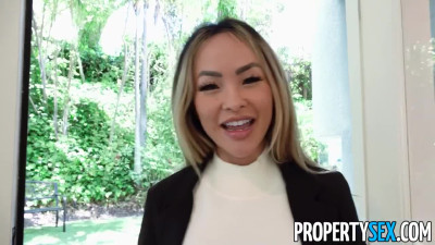 Asian estate agent loves fucking her clients to strike a deal