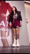 Tittok busty model TattoogirlAlia opens her pussy at the mall
