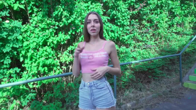 Euro slim college girl gets a casting that ends with a creampie