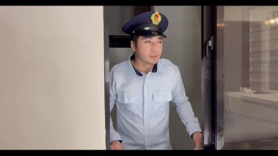 Lucky security guy gets to lick hot Pinay slut while her hubby's on a business trip