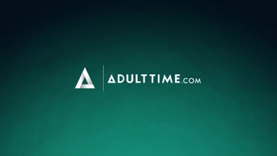 Curvy milf Ryan rides young assistant's dick