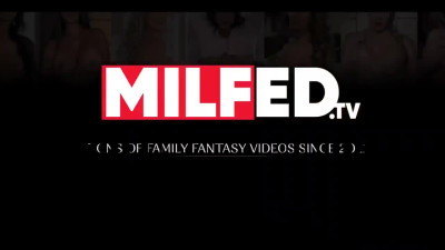 Fuck stepmom right in the kitchen - Milfed