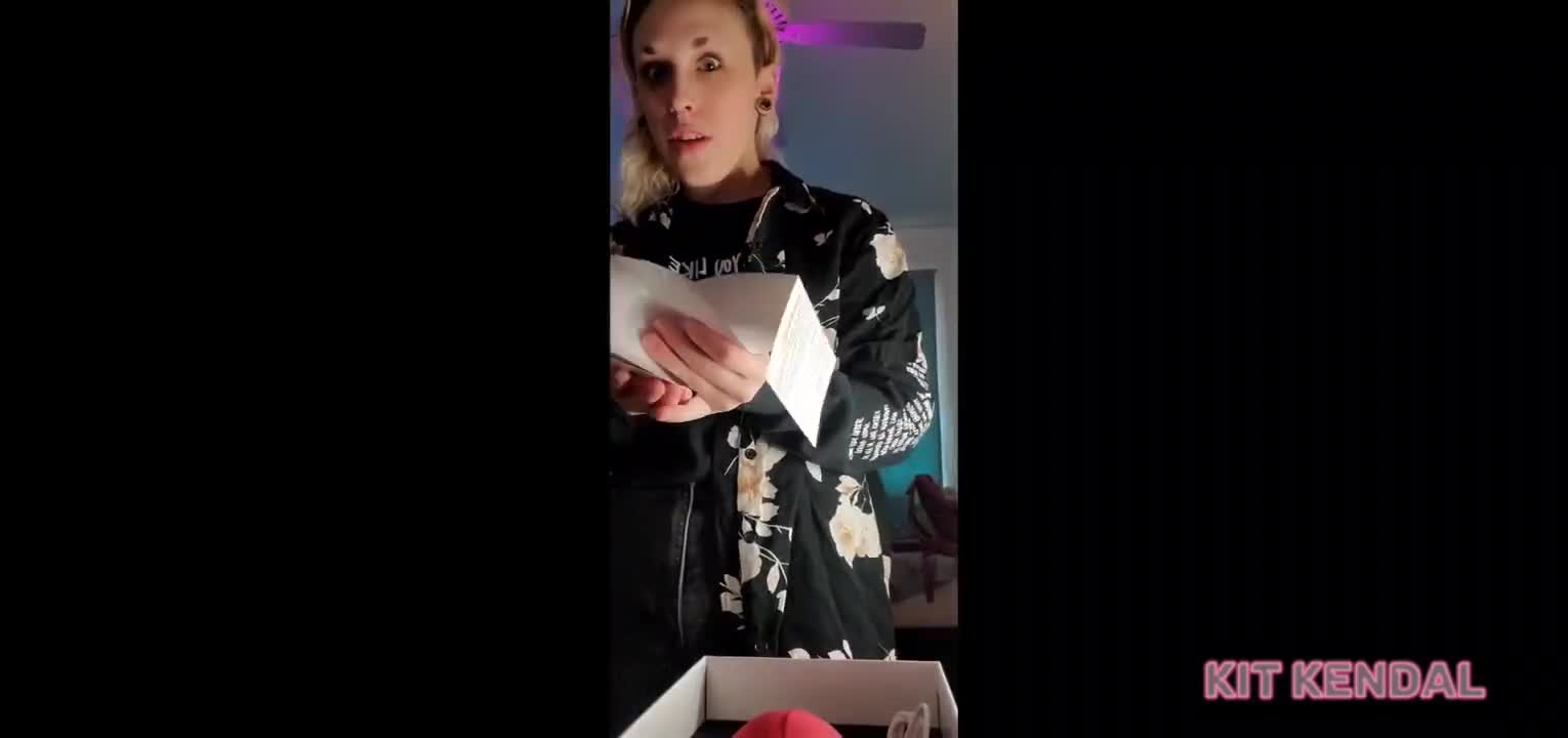 Watch Curious blonde amateur applies new suction toy to her needy slit Full. Duration: 23:38 | ePornBabe.