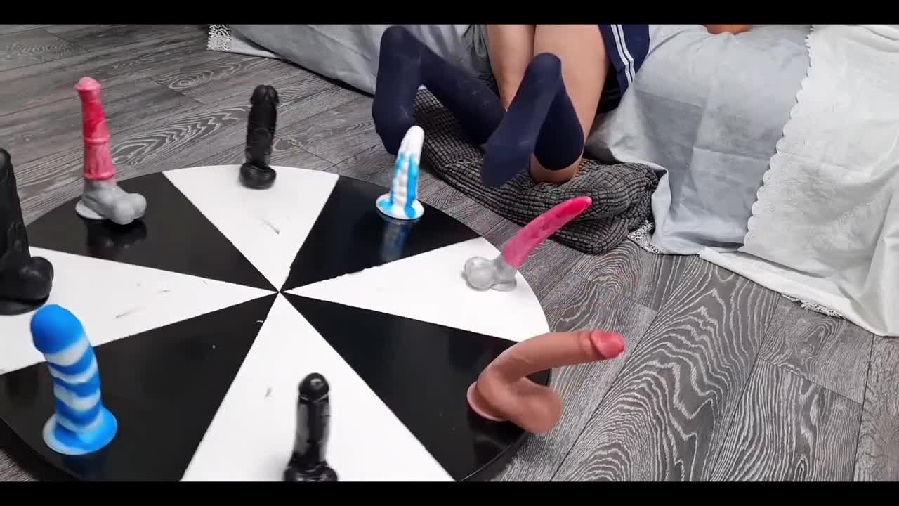 Watch The wheel of Dildo Fortune is spinning for the curious wfie Anya Full. Duration: 13:02 | ePornBabe.