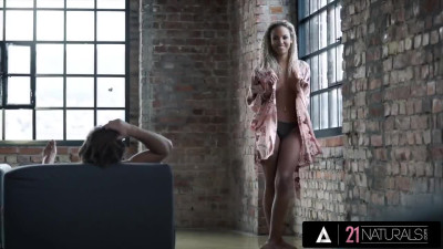 Gorgeous ebony fitted masseur's solid inches after sensual foreplay