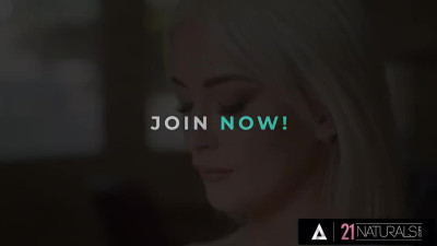 Curvy Busty Blonde PAWG Lis Kitty Is Up For Some Passionate Anal
