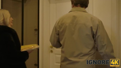 Skinny Olivia Sparkle fucked her new boyfriend right in front of her entire stepfamily of cuckolds.