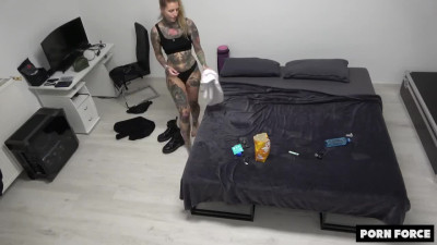 Inked blonde Lisa enjoys hard pounding in bed