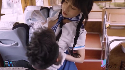 Ho taiwanese girl gets fucked on a bus