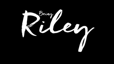 Riley Reid got her holes double penetrated by two her boyfriends