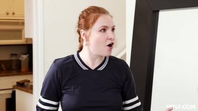 Shining MILF beauty Annie King gets hammered into her busty body