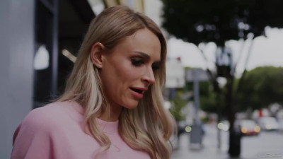 Buxom Milfs Emma Hix and Blake Blossom share dong in FFM