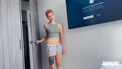 Horny tattoed lesbian with a short pink hair etas her stepsister's pussy under the blanket