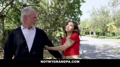 Hot skinny brunette Sofie Reyez got hot step-grandpa semen after shower