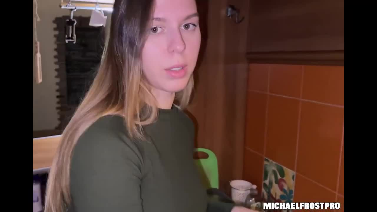 Watch Kink step-mom was fucked in the kitchen with huge cum on her unshaved pussy Full. Duration: 19:27 | ePornBabe.