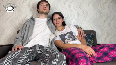 Bored stepsister happily sucks on the cock of her lazy stepbrother