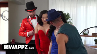 Pumped-up stepfathers show sex tricks to their sexy stepdaughters
