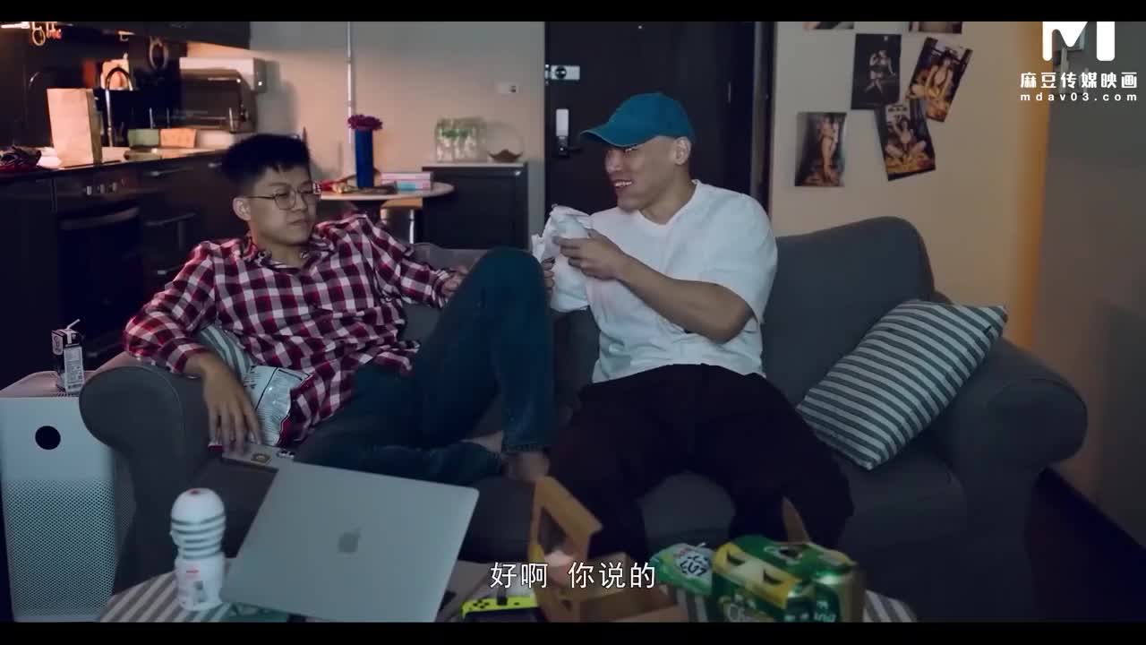 Watch Shy boys get seduced by a hot Chinese slutty babe in black stockings Full. Duration: 07:19 | ePornBabe.