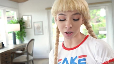 Petite and funny slut gives me a juicy rimjob before riding my dick