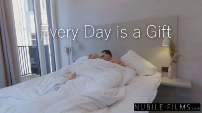 Blonde beauty is having an erotic fuck with her partner in the morning