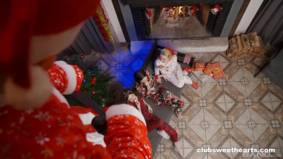 Three beauties Margo Von Teese, Alice Xo and Lina Sun are having a vigorous group fuck with naughty Santa