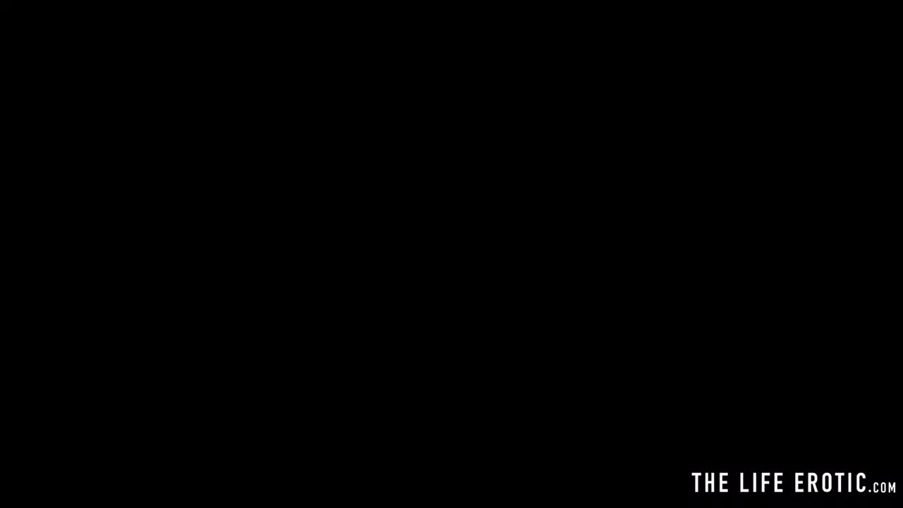 Watch Redhead teen is banging her pussy and a tight pussy using a fucking machine Full. Duration: 10:06 | ePornBabe.
